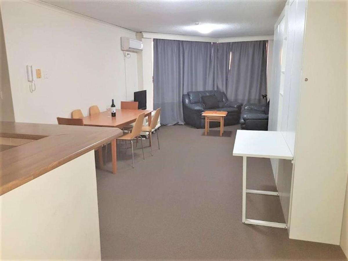 Accommodation Sydney - Kent Street Sydney Cbd Top Floor 2 Bedroom Apartment With Balcony Kültér fotó